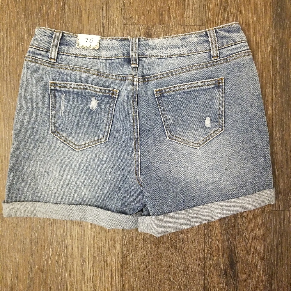 Chelsea & Violent Girls Size 16 Distressed Blue Jean Shorts - Picture 2 of 4
